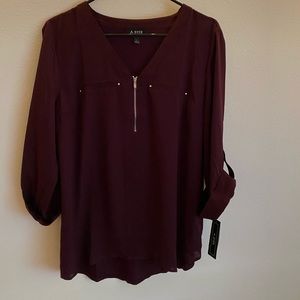 Large- Women’s Front Zipper Casual Top